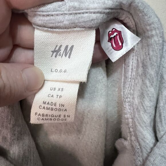 H&M "The Rolling Stones" Leopard Print Tongue Graphic Gray Sweatshirt Hoodie XS - Picture 5 of 7